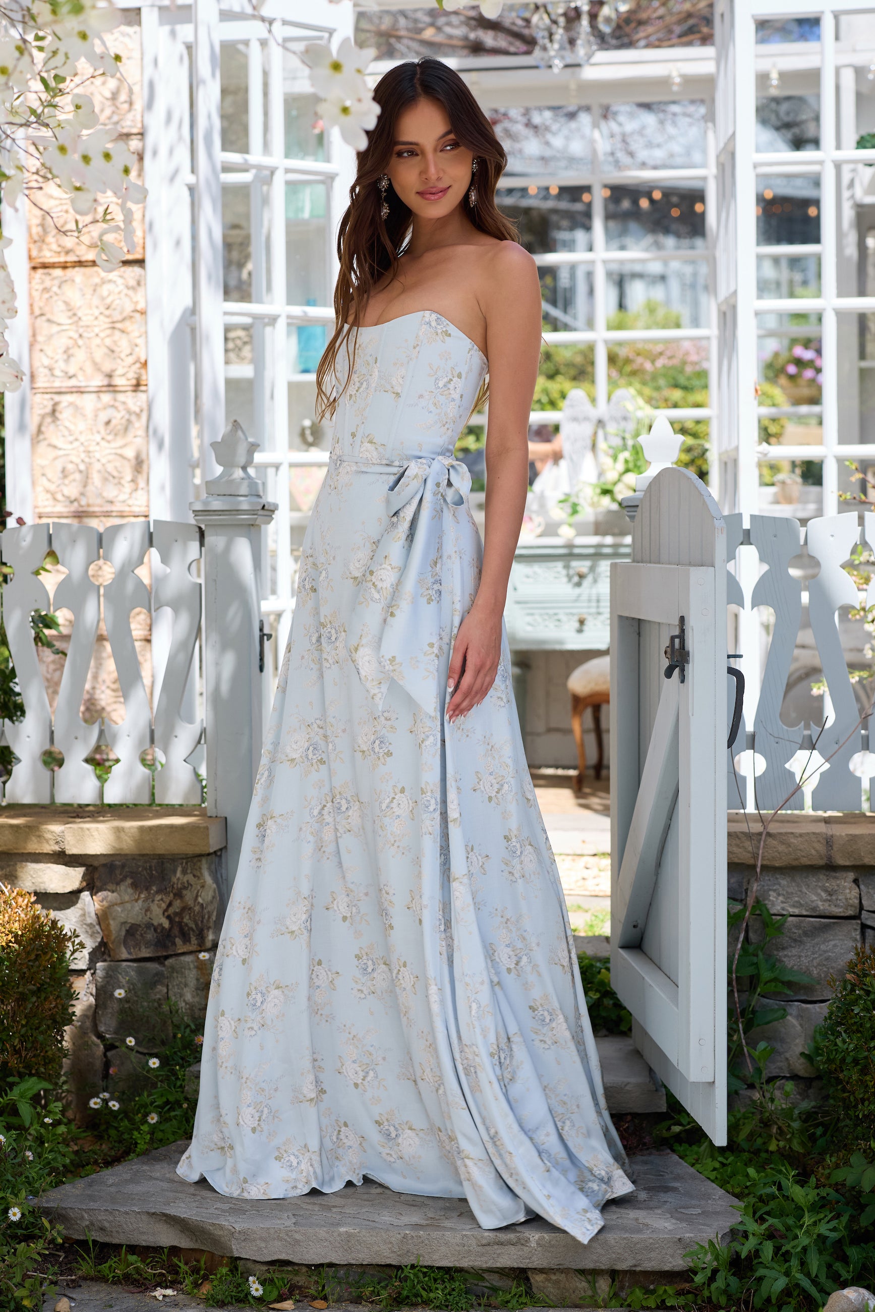 The Cecilia Dress in Victorian Blue Roses 10 / Victorian Blue Roses The Cecilia Dress in Victorian Blue Roses 10 / Victorian Blue Roses