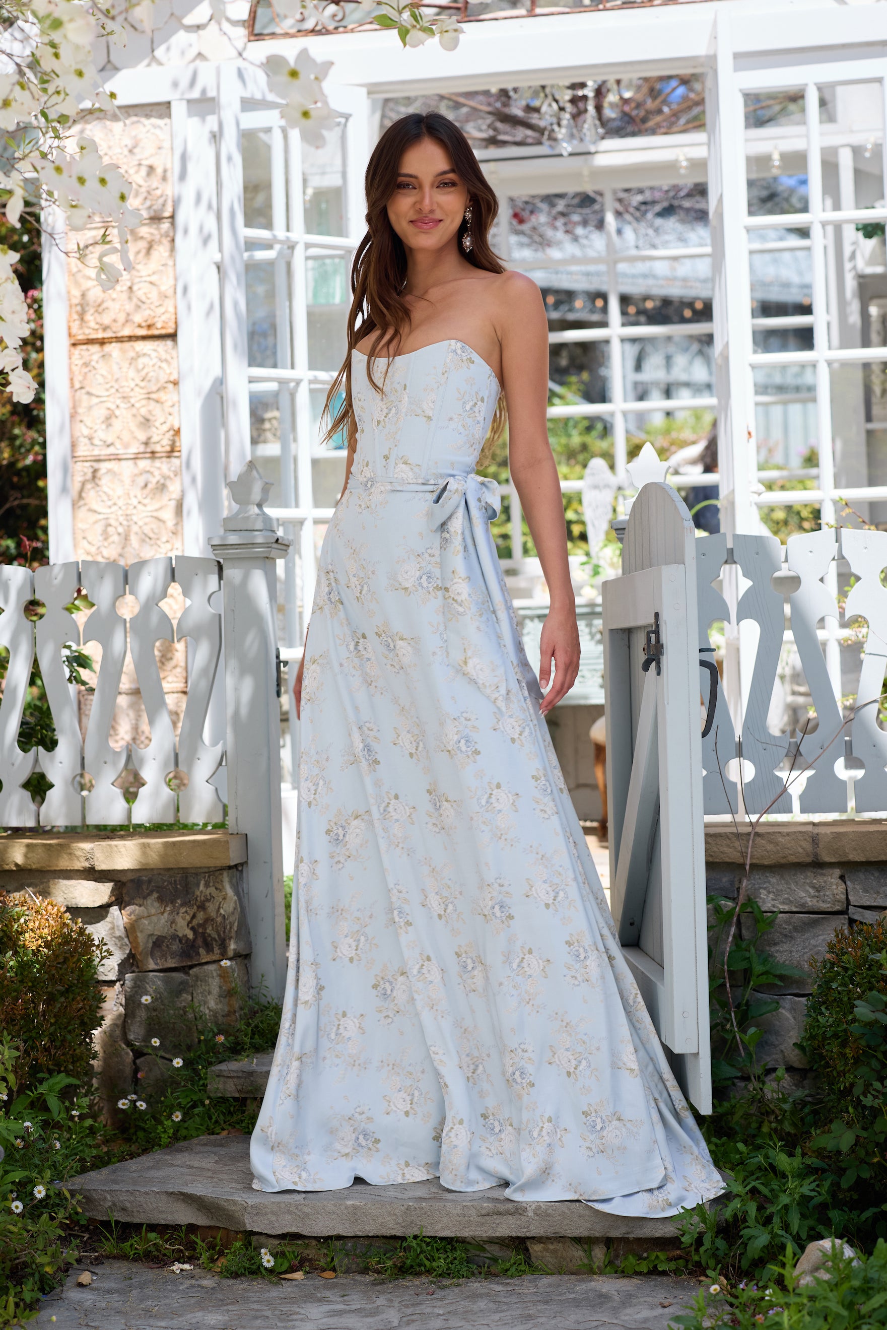 The Cecilia Dress in Victorian Blue Roses 10 / Victorian Blue Roses The Cecilia Dress in Victorian Blue Roses 10 / Victorian Blue Roses