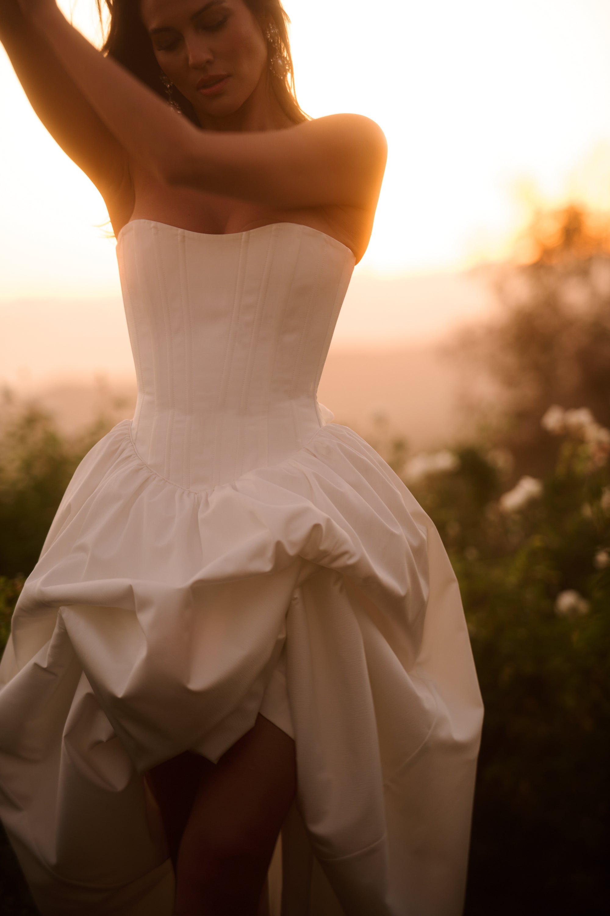 The Clara Gown in White 8 / White The Clara Gown in White 8 / White