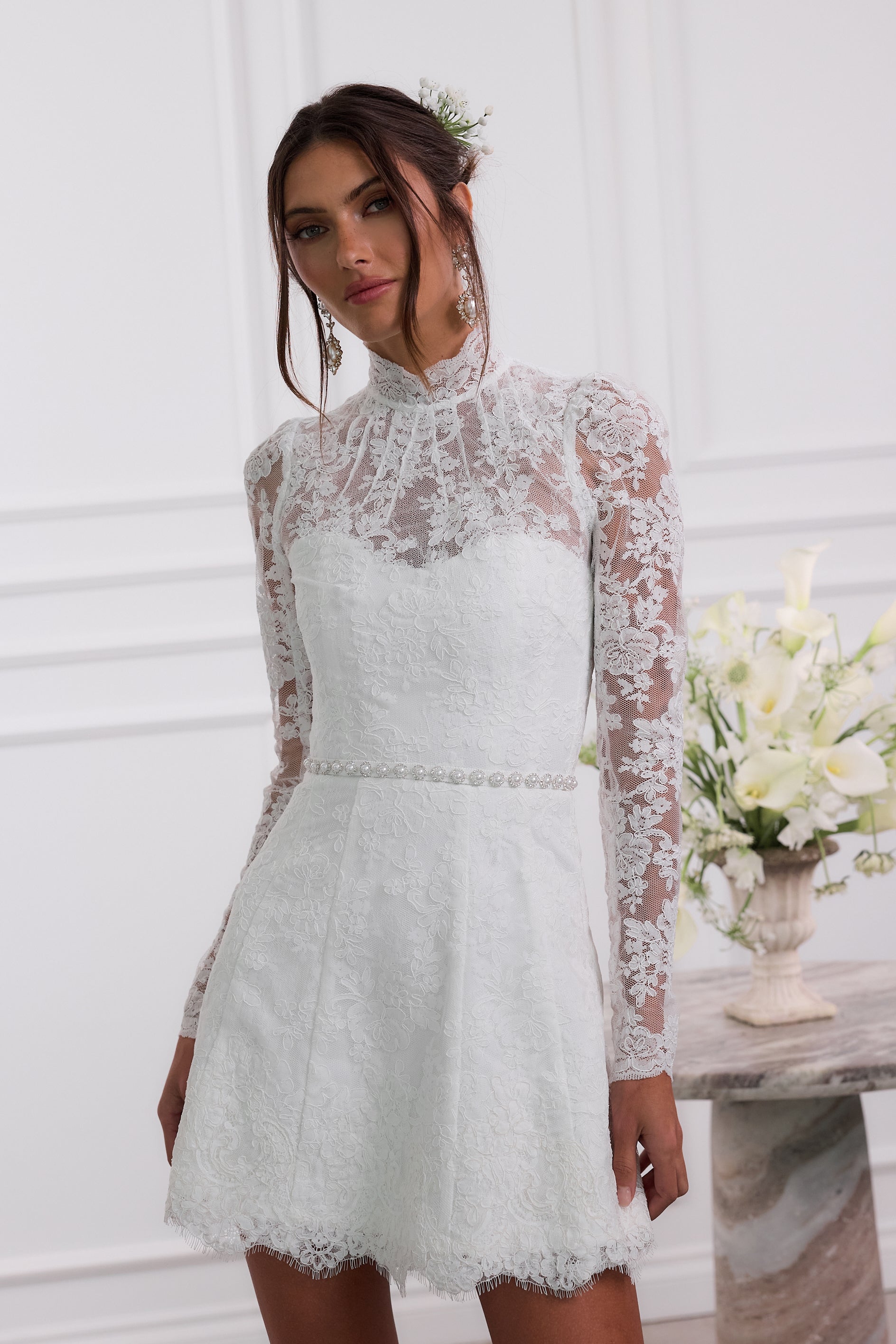 The Gwendolyn Dress in White Chantilly Lace – V. Chapman