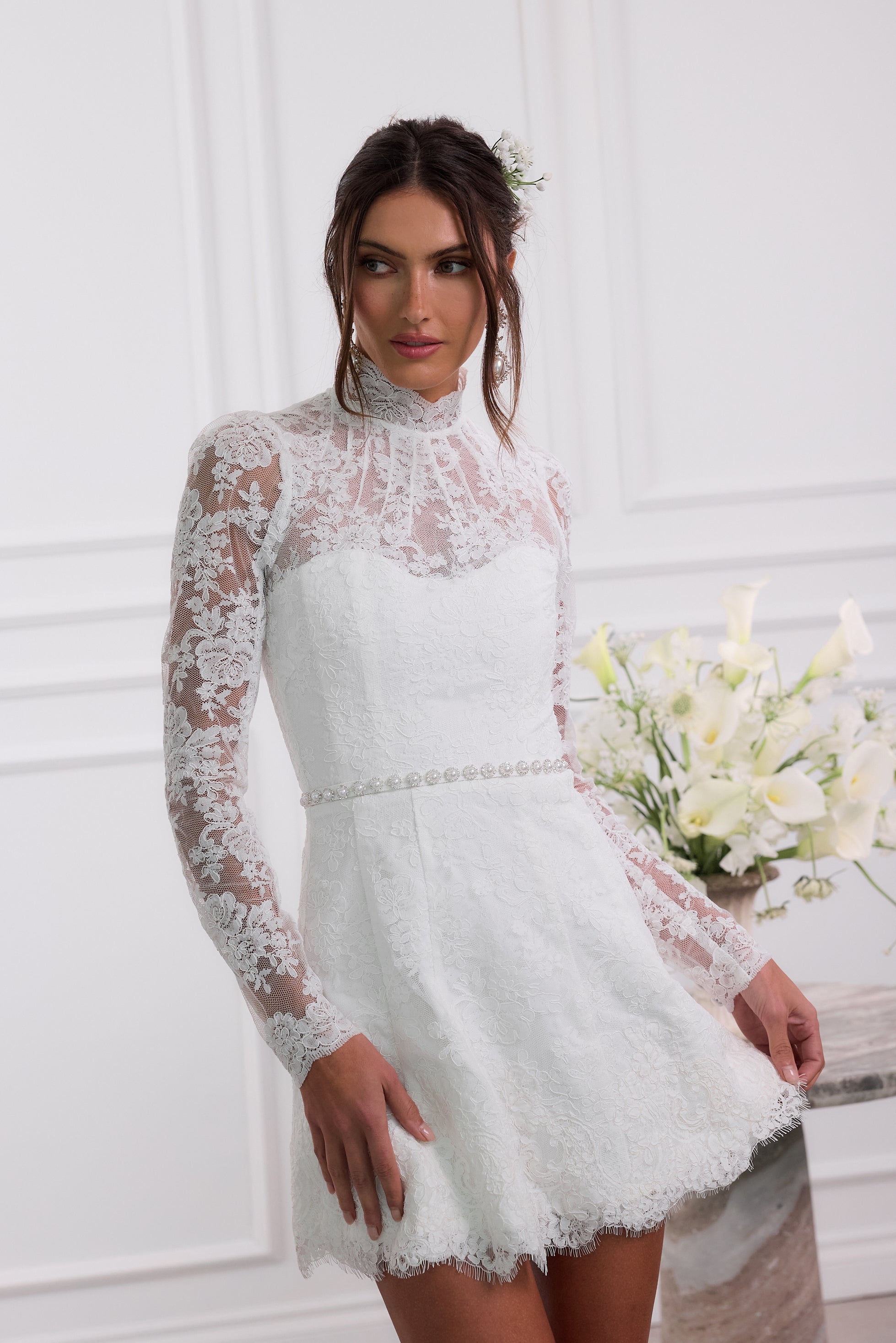The Gwendolyn Dress in White Chantilly Lace – V. Chapman