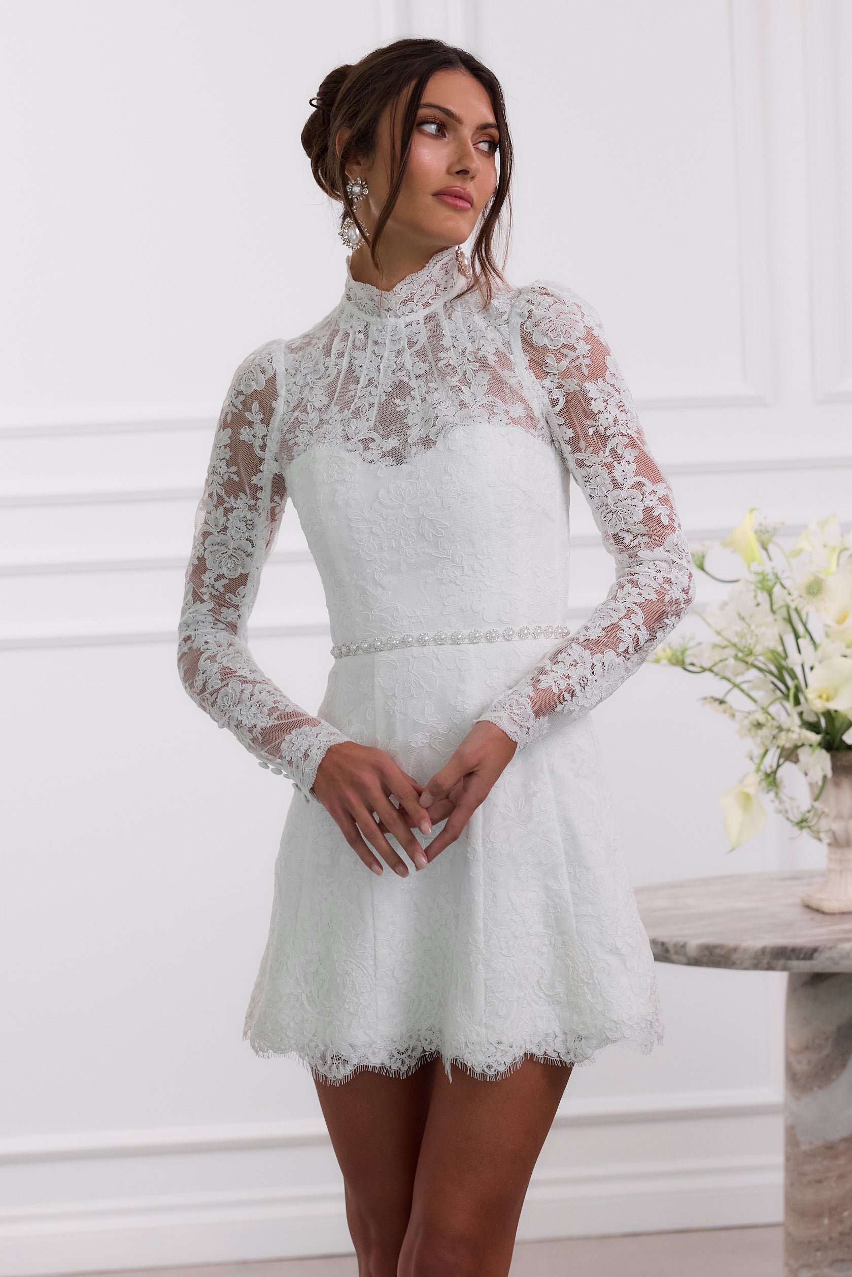The Gwendolyn Dress in White Chantilly Lace – V. Chapman
