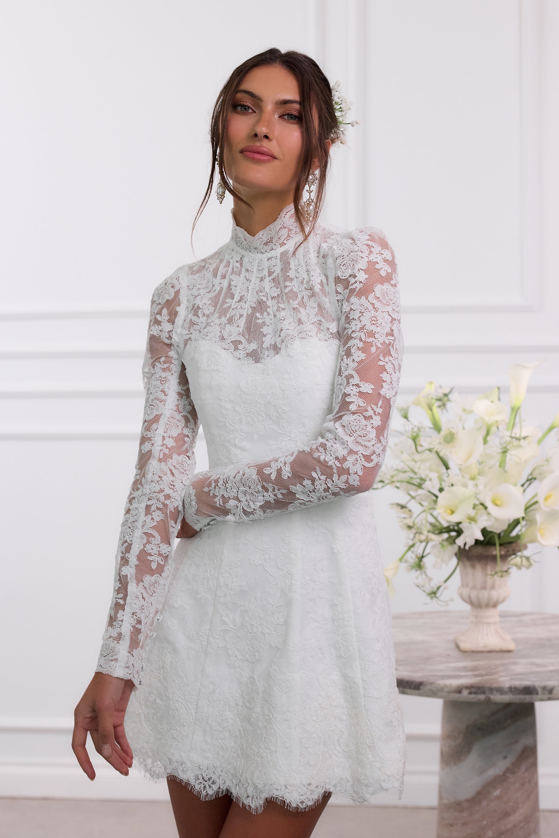 The Gwendolyn Dress in White Chantilly Lace – V. Chapman