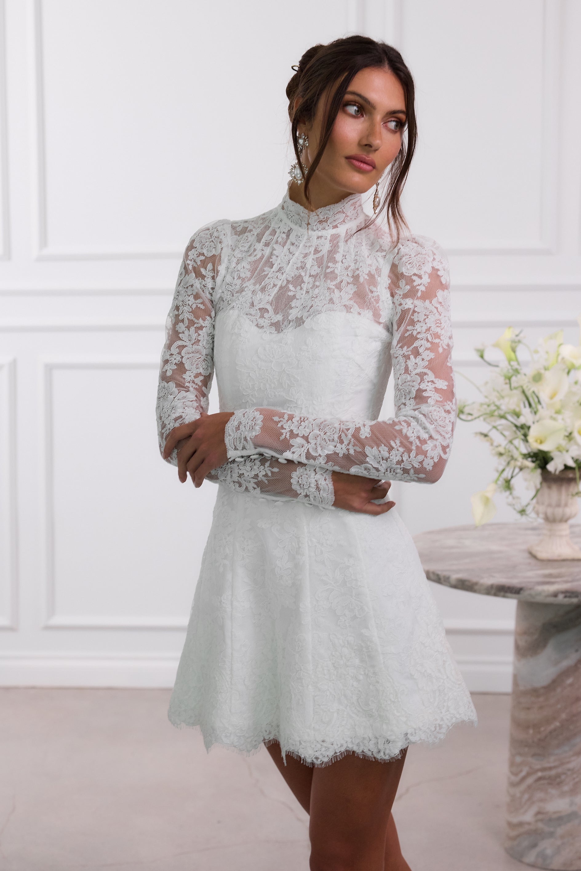 The Gwendolyn Dress in White Chantilly Lace – V. Chapman