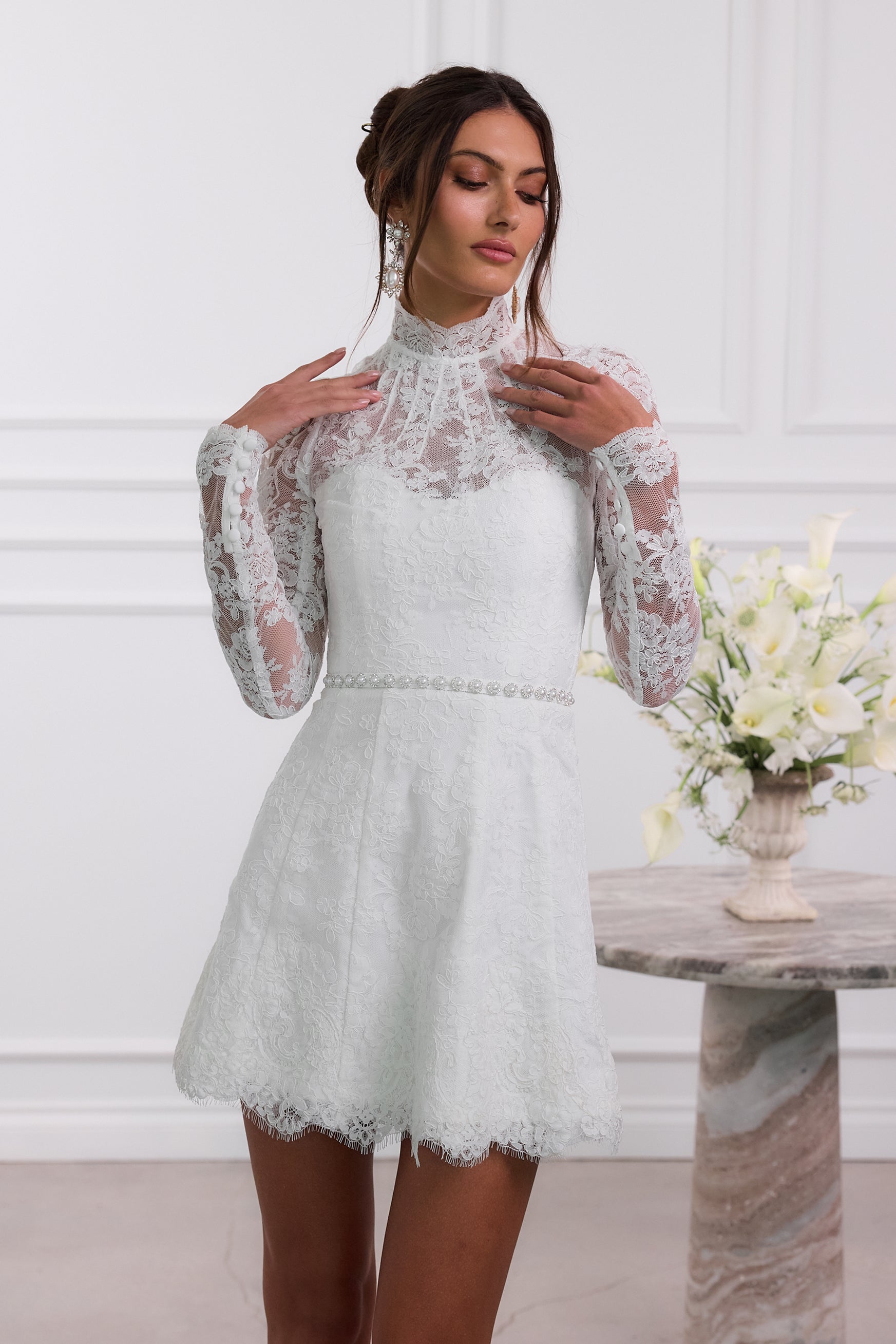 The Gwendolyn Dress in White Chantilly Lace – V. Chapman