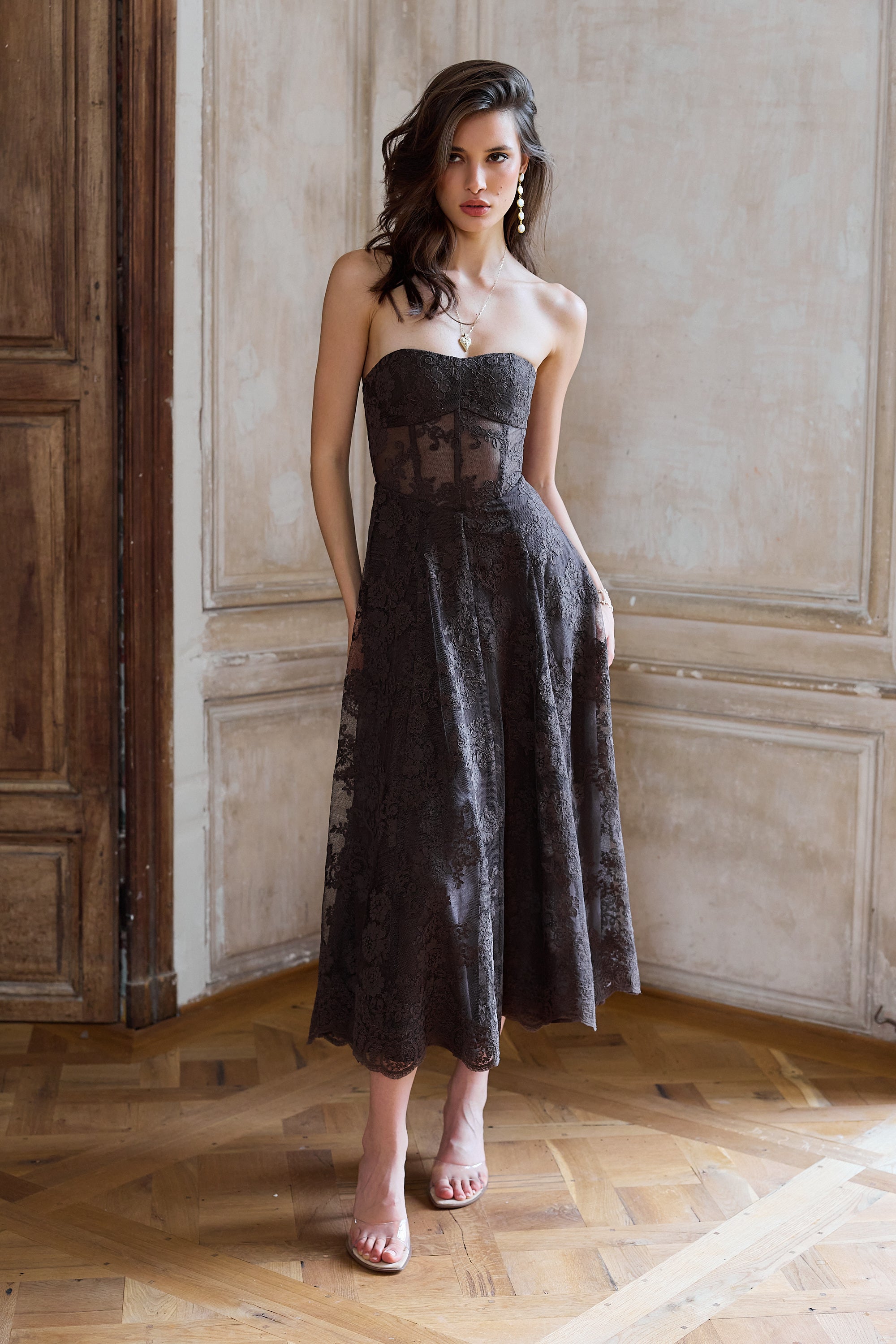 ワンピース antique lace cami dress thenime The Hazel Dress in Chocolate Chantilly Lace – V. Chapman