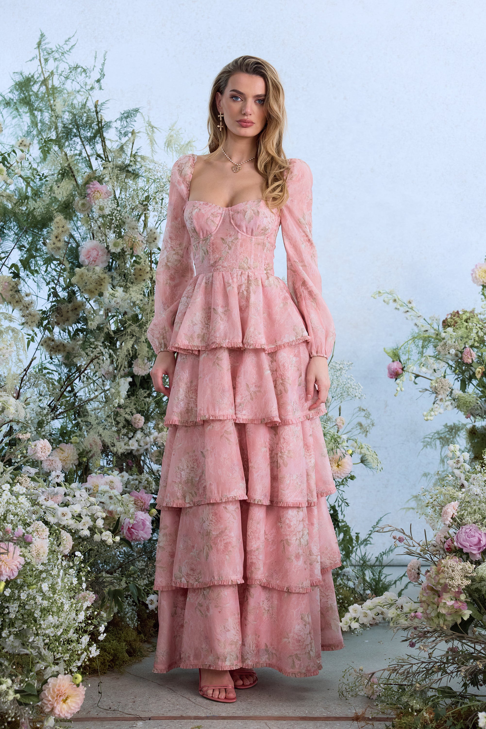 The Juliette Dress in Light Pink Tapestry Rose – V. Chapman