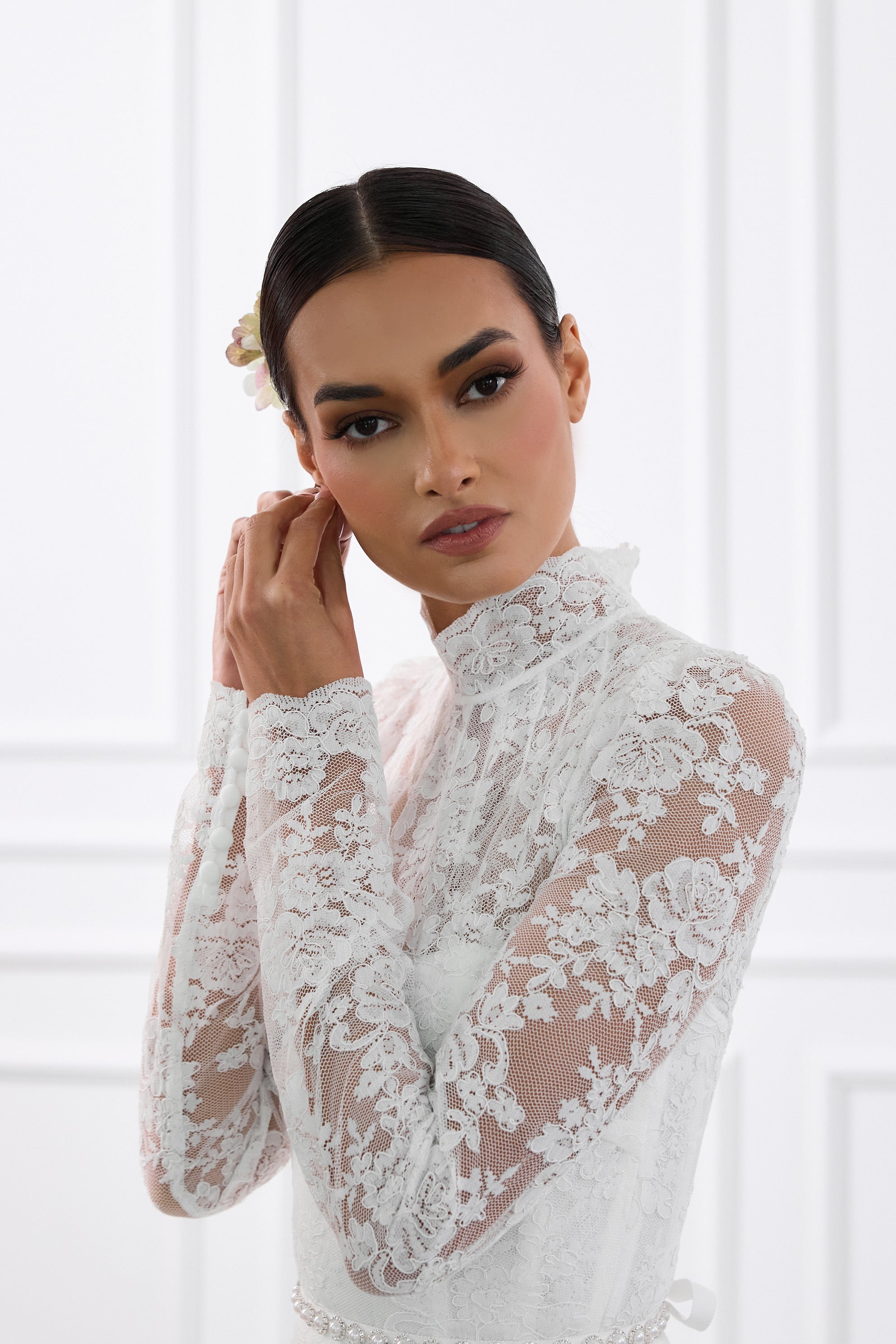The Jules Dress in White Chantilly Lace 2 / White Chantilly Lace The Jules Dress in White Chantilly Lace 2 / White Chantilly Lace