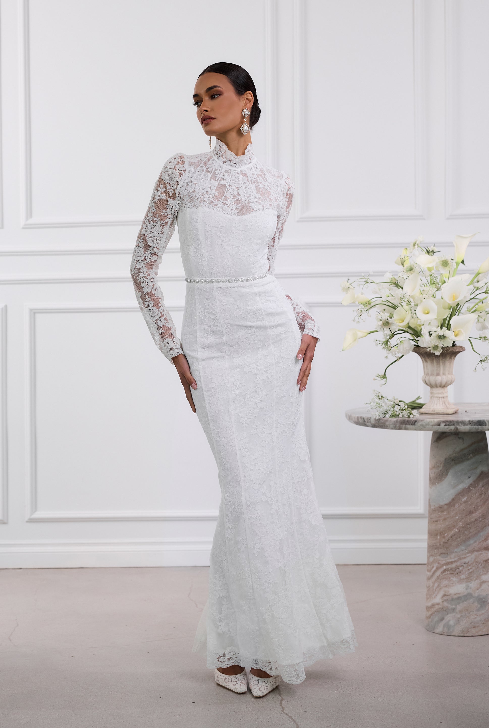 The Jules Dress in White Chantilly Lace 2 / White Chantilly Lace