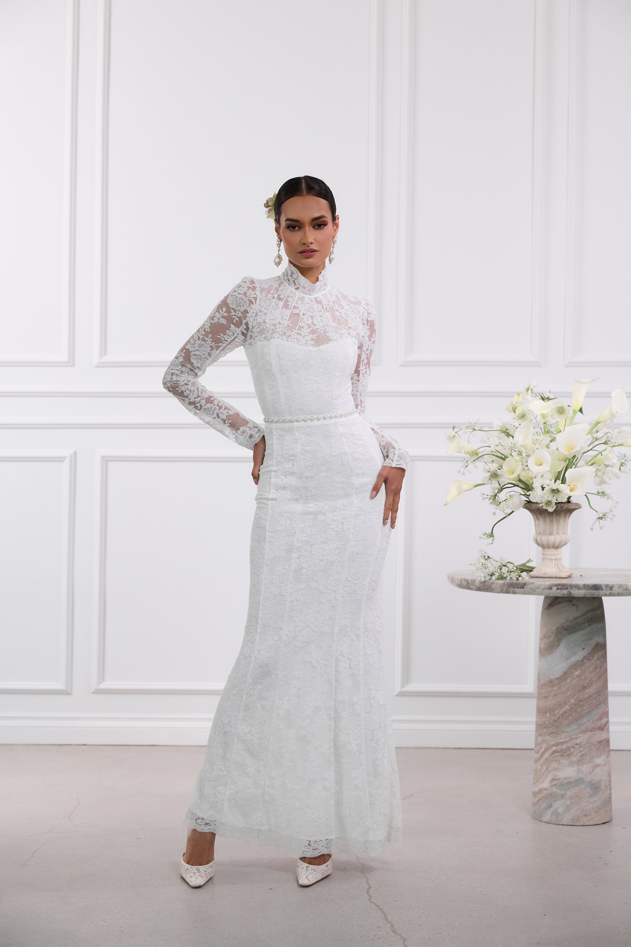 The Jules Dress in White Chantilly Lace 2 / White Chantilly Lace