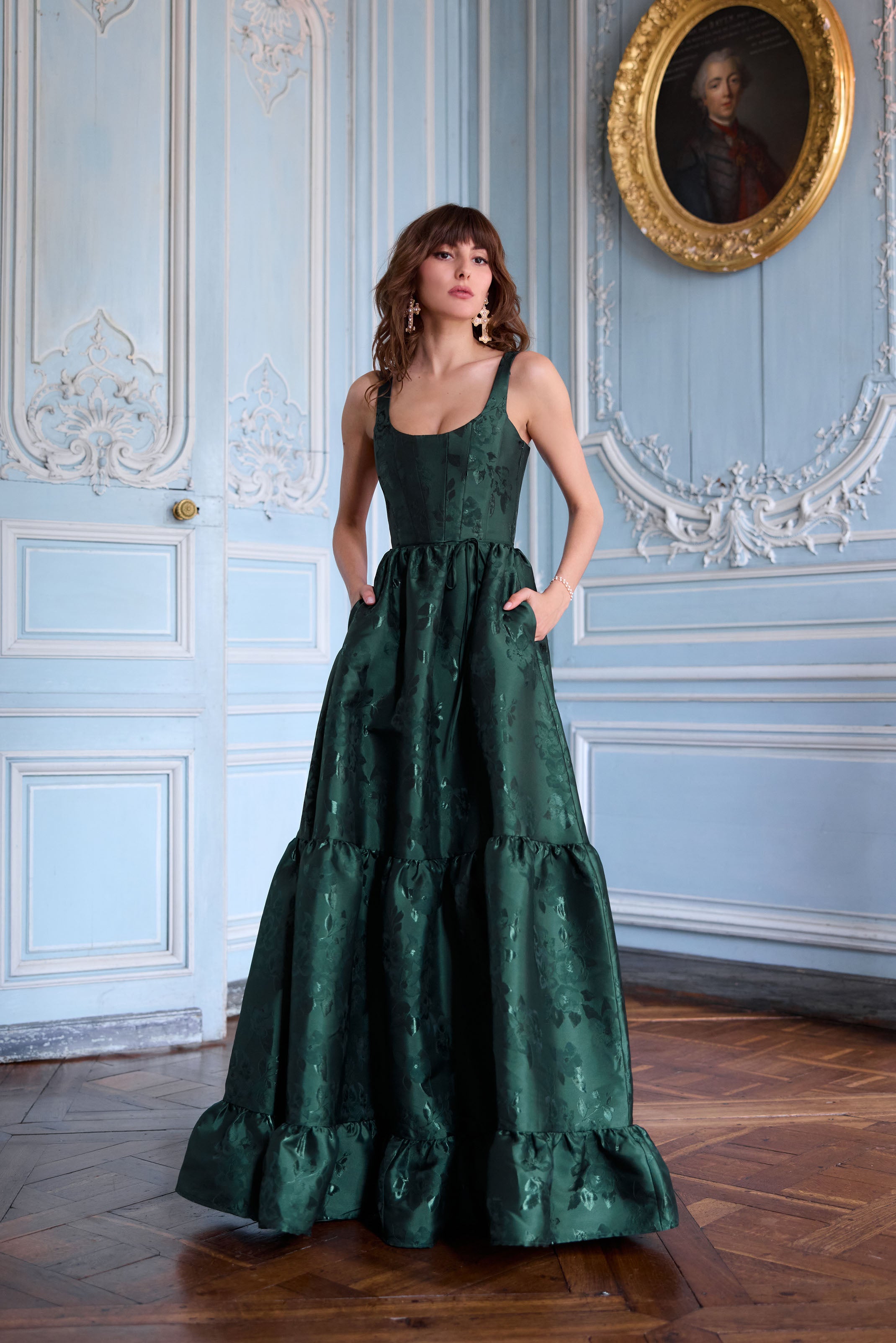 The Avery Dress in Emerald Baroque Floral 00 / Emerald Baroque Floral The Avery Dress in Emerald Baroque Floral 00 / Emerald Baroque Floral