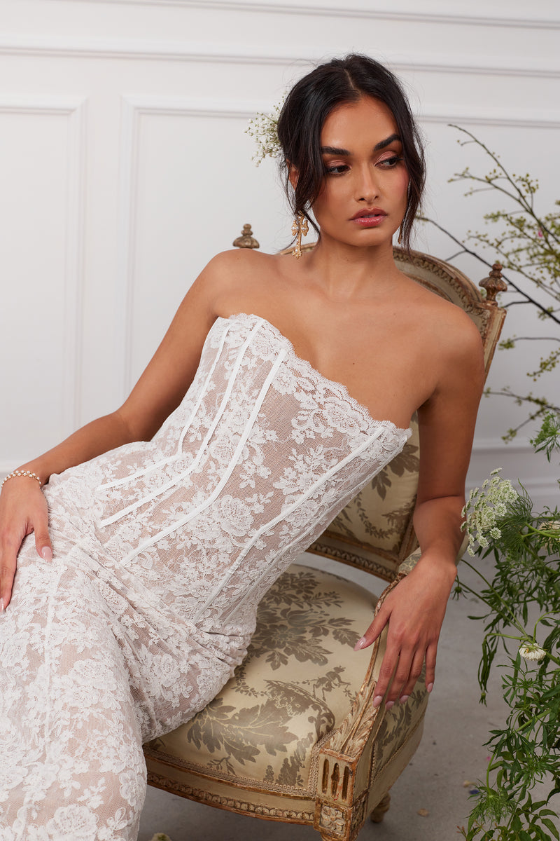 The Capulet Dress in White Chantilly Lace