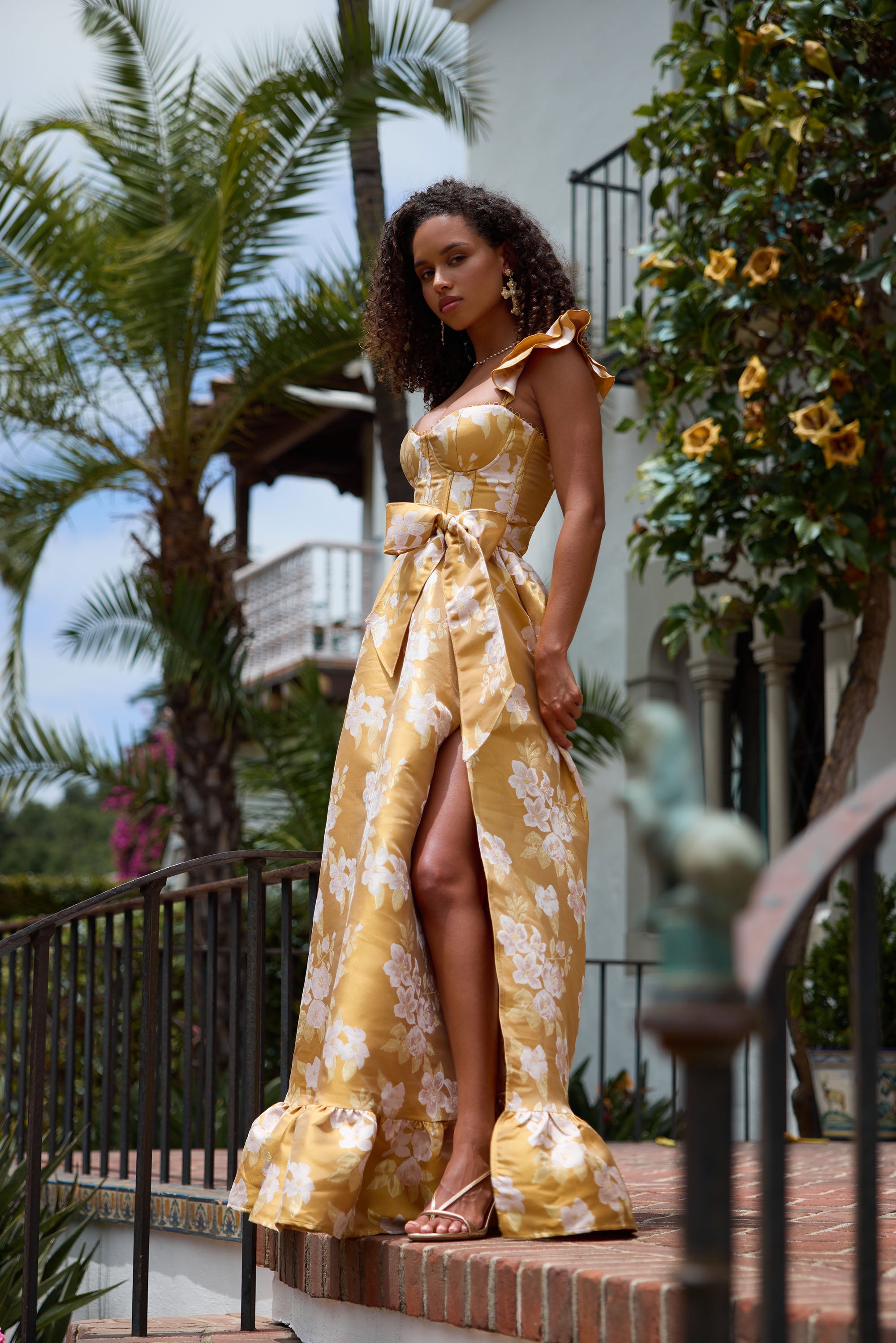 v chapman dress The Veronica Dress in Gold Baroque Floral 4 / Gold Baroque Floral