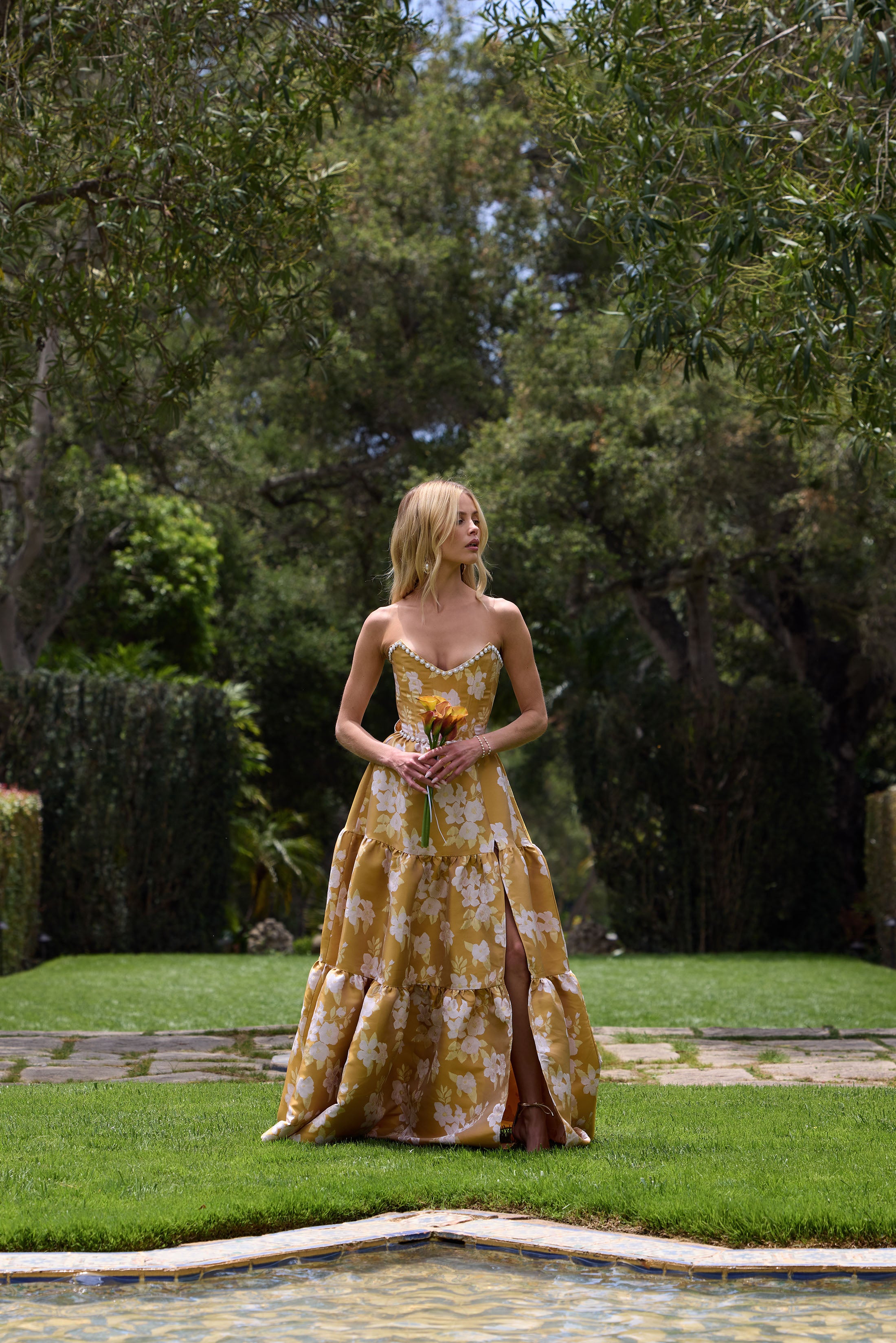 The Vivian Dress in Gold Baroque Floral 0 / Gold Baroque Floral The Vivian Dress in Gold Baroque Floral 0 / Gold Baroque Floral