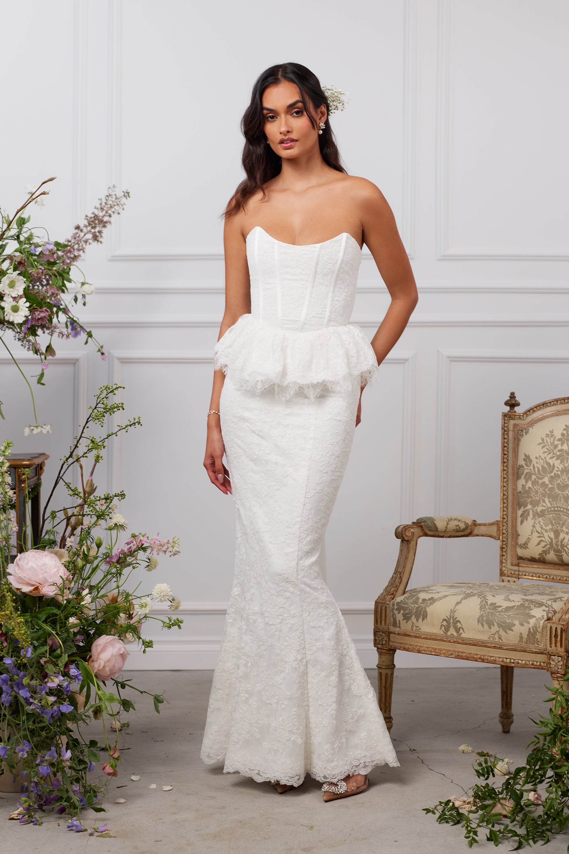 The Waverly Dress in White Chantilly Lace 00 / White Chantilly Lace