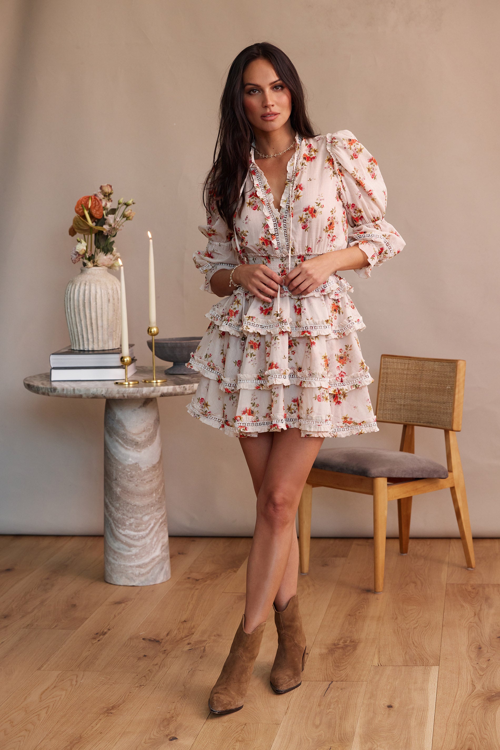 The Daisy Dress in Natural Dainty Floral – V. Chapman